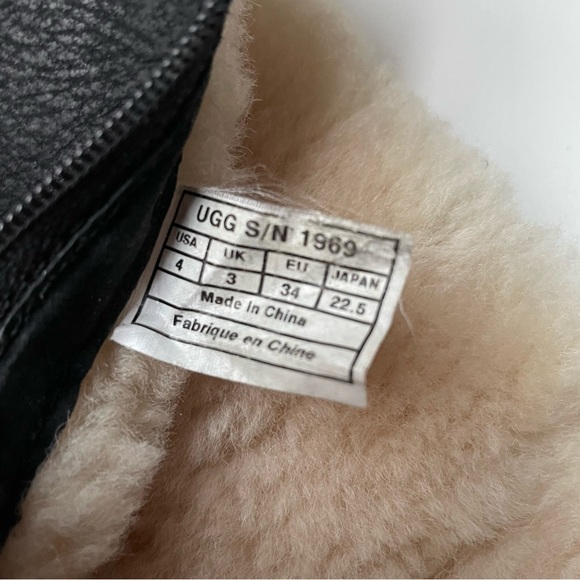 UGG - Picture 4 of 8